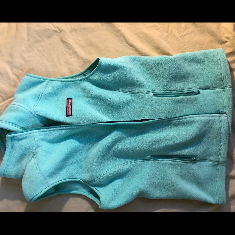 Vineyard Vines fleece vest